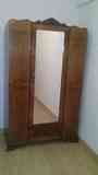 Armario de dormitorio con espejo