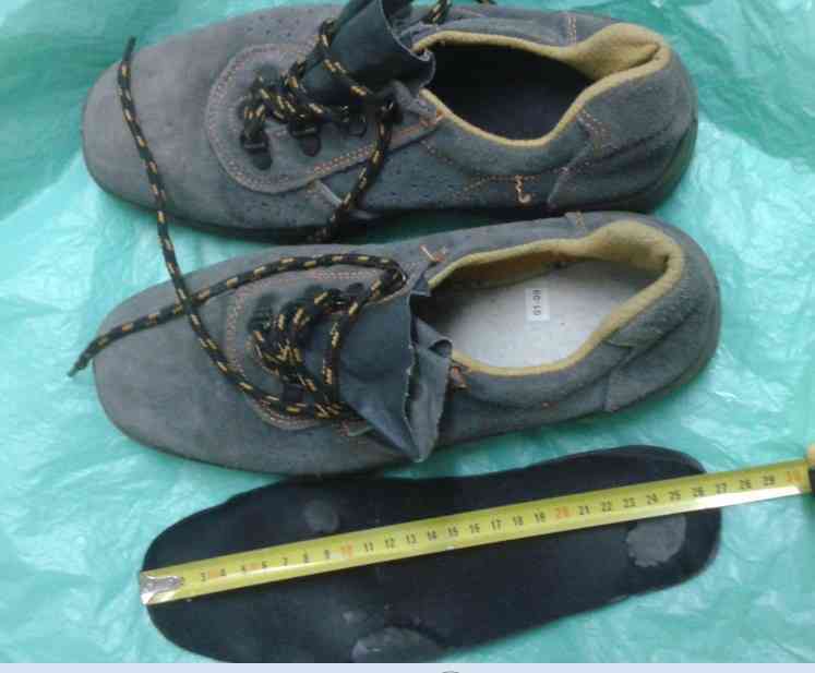 Zapatos de trabajo con punta de acero talla 40 (reservado carlos21)