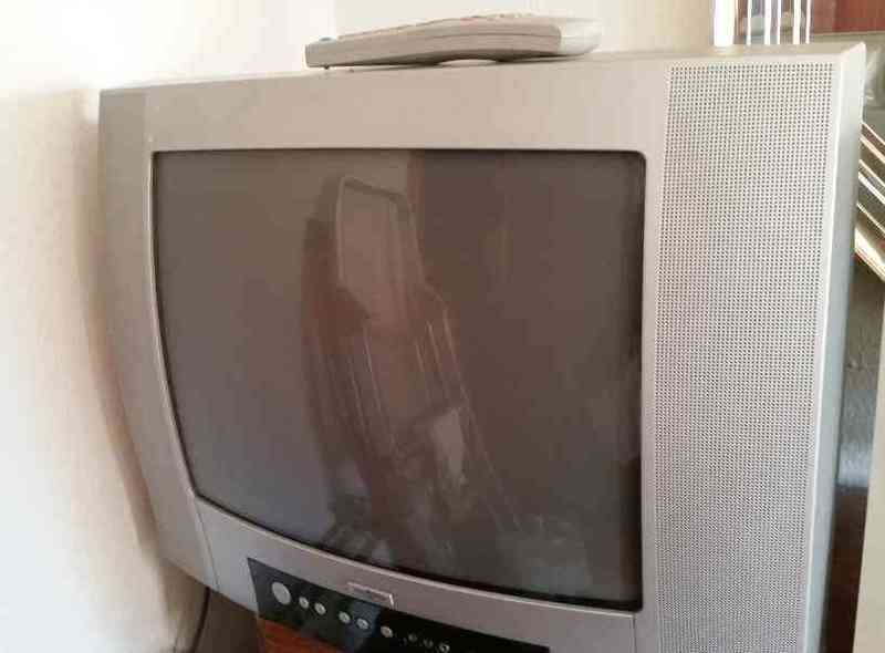 Regalo televisor antiguo