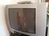Regalo televisor antiguo