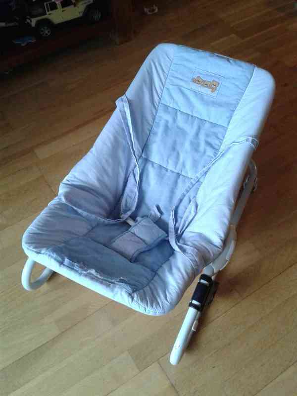 Regalo hamaca bebé zona Metro Avda. Ilustración