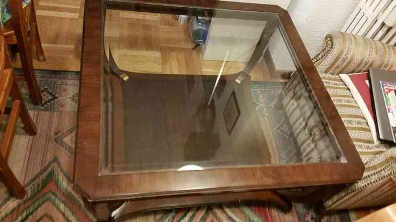 Mesa baja de salón madera y cristal 
