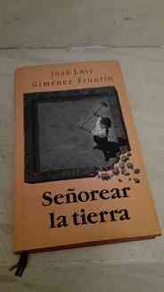 Libro "Señorear la tierra" (mes)