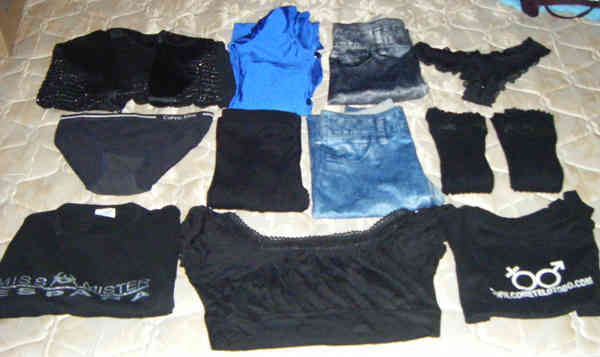 Lote 4 de Ropa de Chica Joven y Delgada,