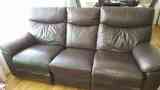 Sofá tres plazas de cuero reclinable
