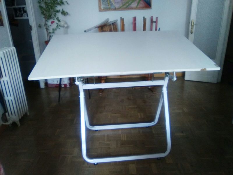 Mesa de arquitectura / dibujo