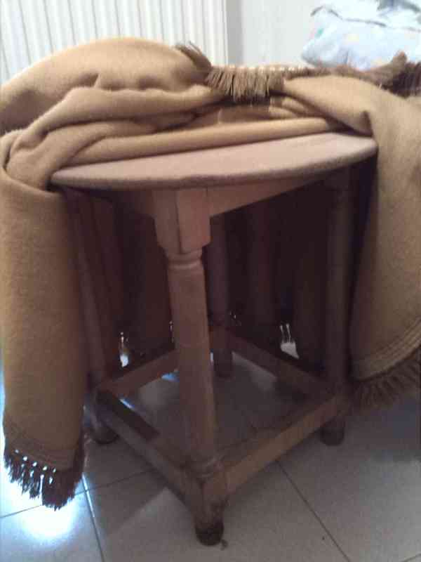 mesa camilla pequeña