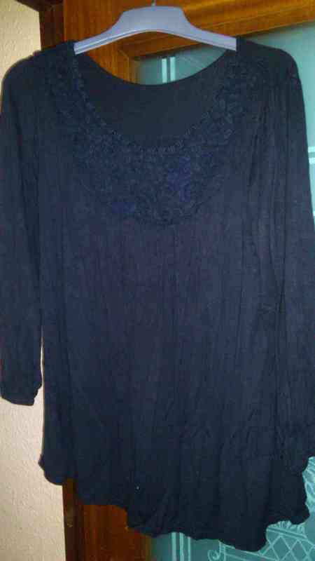 blusa negra XL,......celina