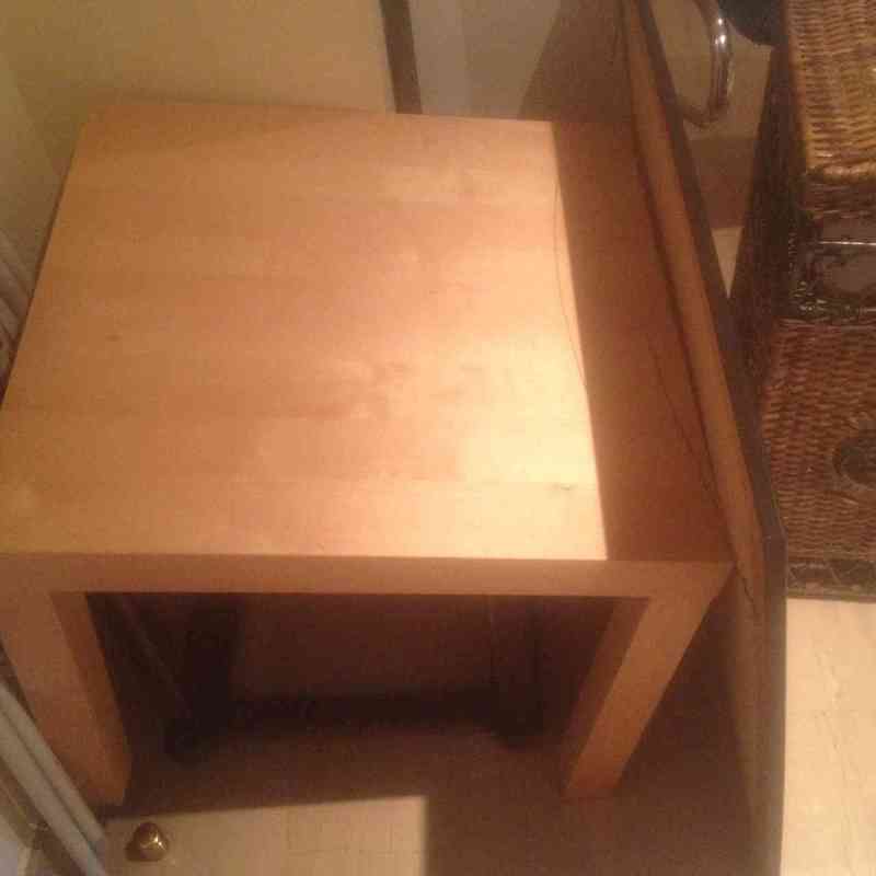 Mesa pequena de ikea - Zona coronales