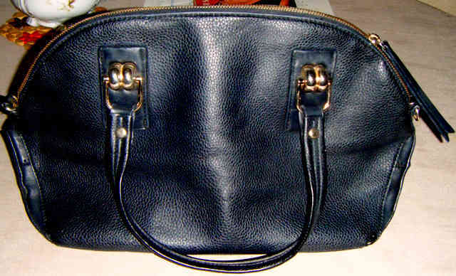 Bolso Azul Oscuro.