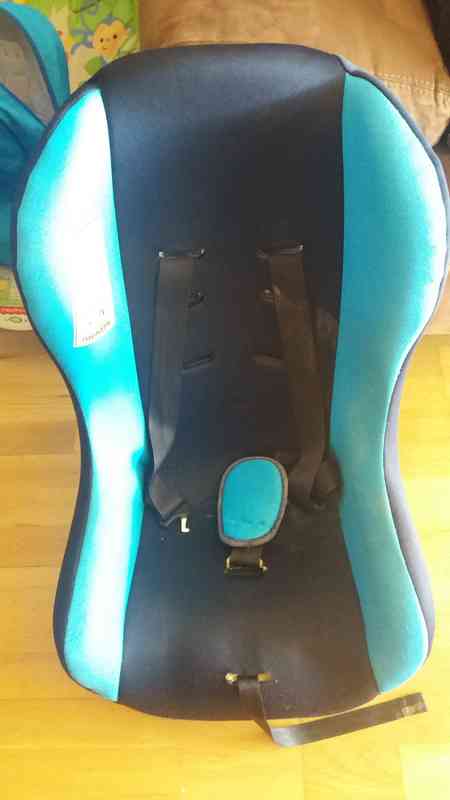 Zona metro avda Ilustración Regalo silla coche