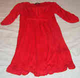 Vestido rojo.