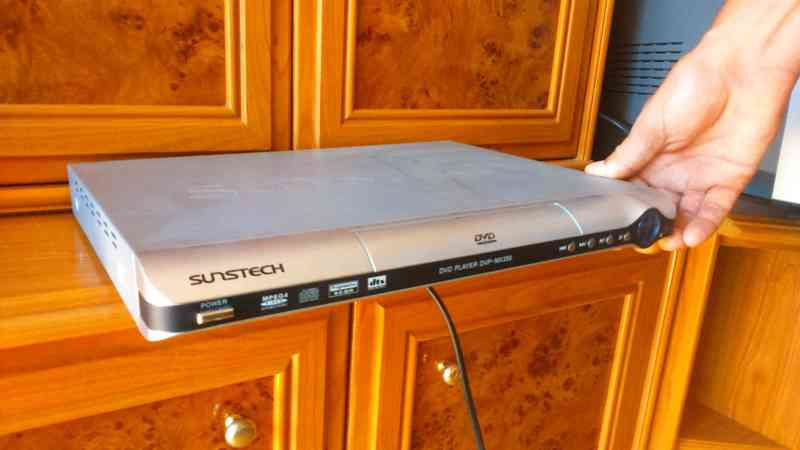 Reproductor DVD. Televisor de 36' y TDT.