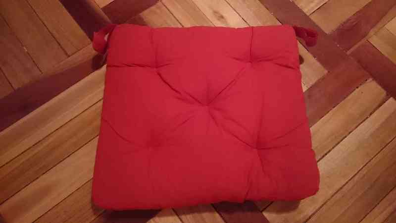 4 cojines de silla rojos