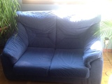 SOFA 2 PLAZAS AZUL EN PERFECTO ESTADO