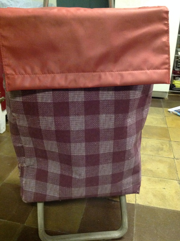 Carrito de la compra, está en regular estado pero funciona y aguanta mucho peso