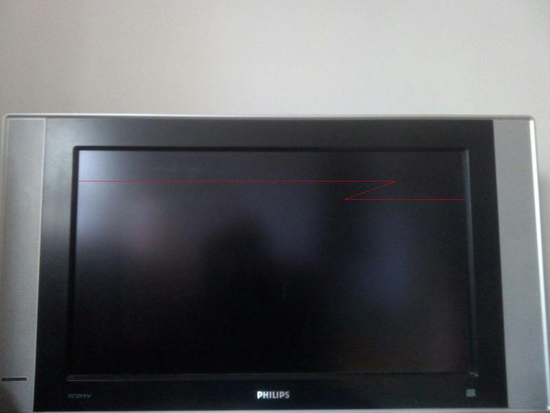 Regalo TV philips hd ready. Tiene un pequeño desperfecto