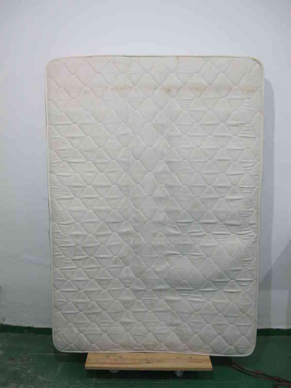 Regalo colchón de muelles (190x135 cm)