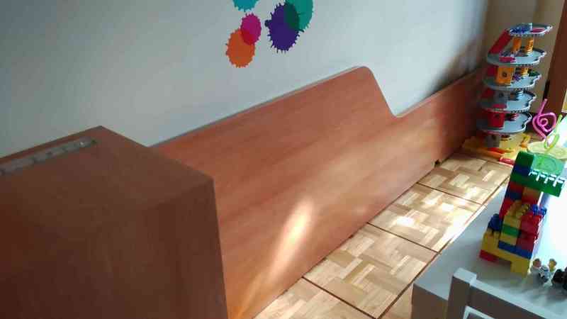 Escritorio de madera muy grande