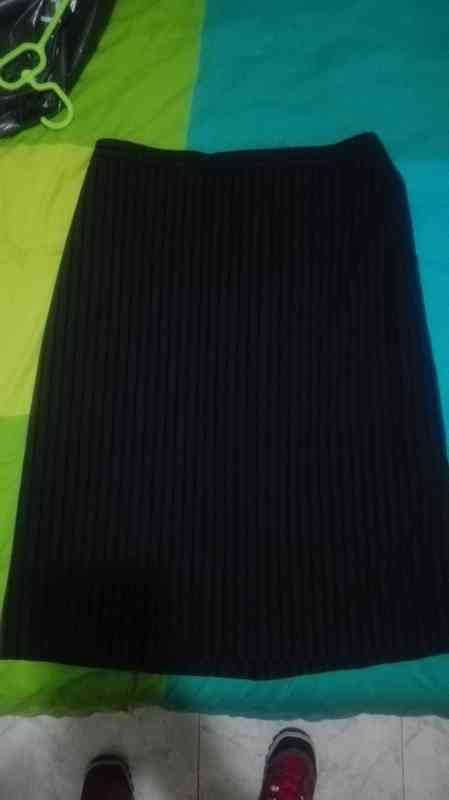 Falda negra t54