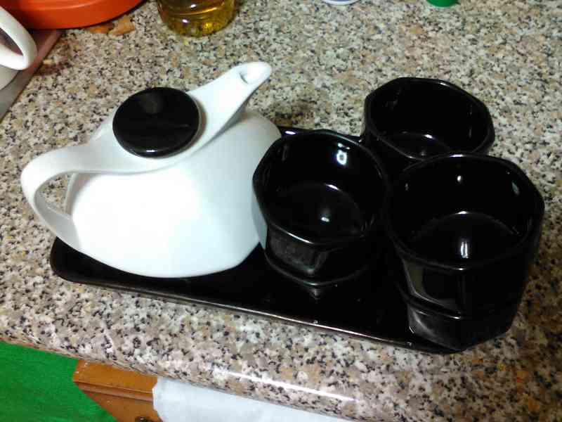 Juego de té de cerámica