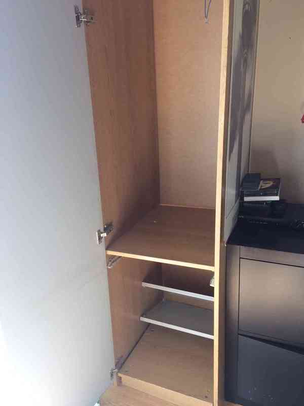 Regalo armario alto con espejo