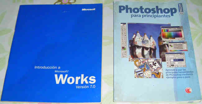 Libros Informáticos de Photoshop y Works.