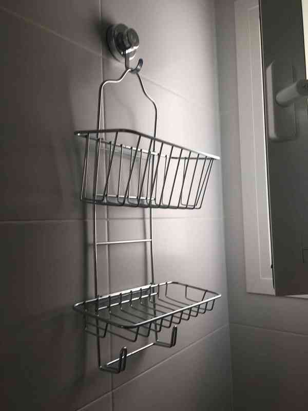 Regalo estantería de baño con ventosa Ikea