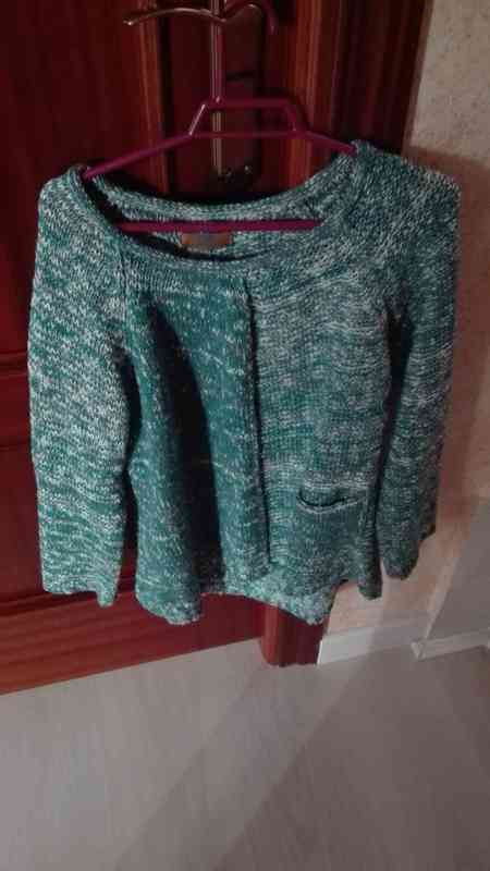 Jersey de lana verde. Talla XL(angeladanza)