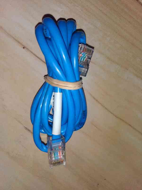 Cable Ethernet azul
