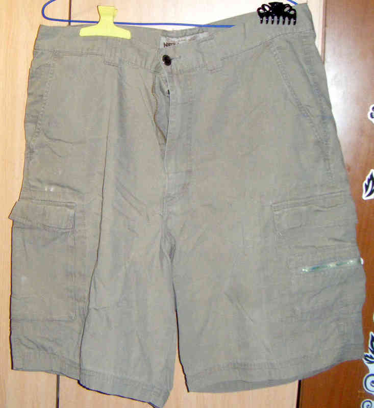 Pantalón  Marrón Claro Corto Unisex.