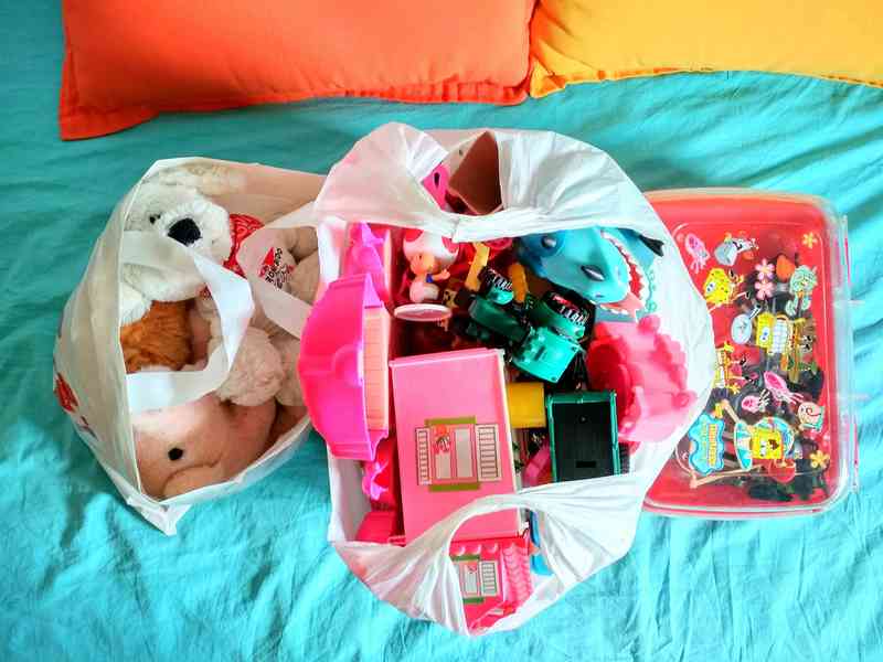Bolsas de juguetes varios