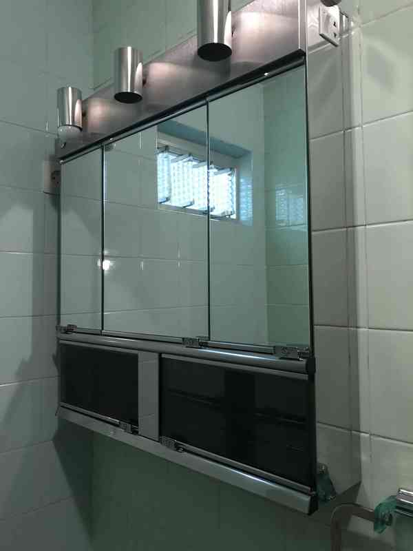 Mueble espejo de baño 