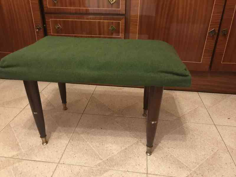 Banco de los años 60