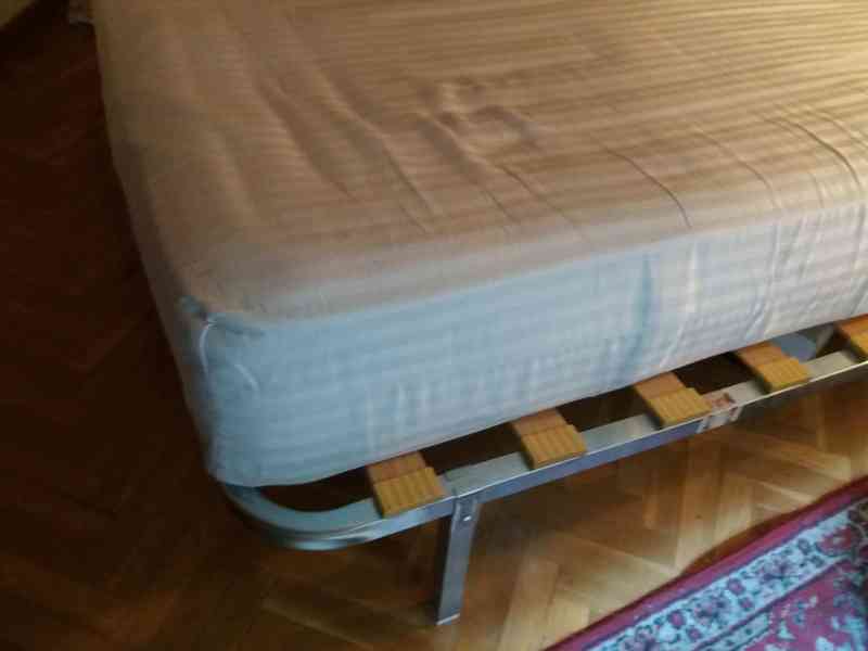 Regalo colchón + somier 1.35 x 1.90 en buen estado