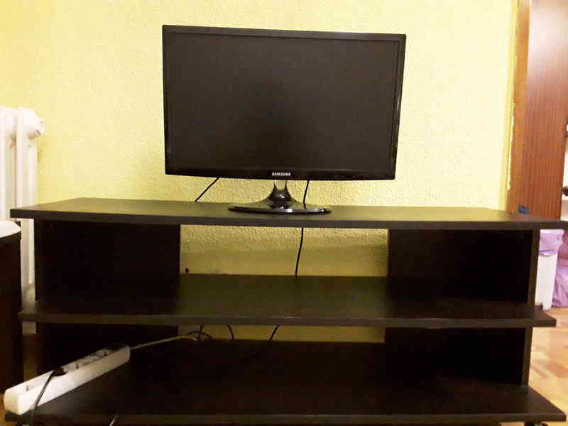Mesa de televisión 