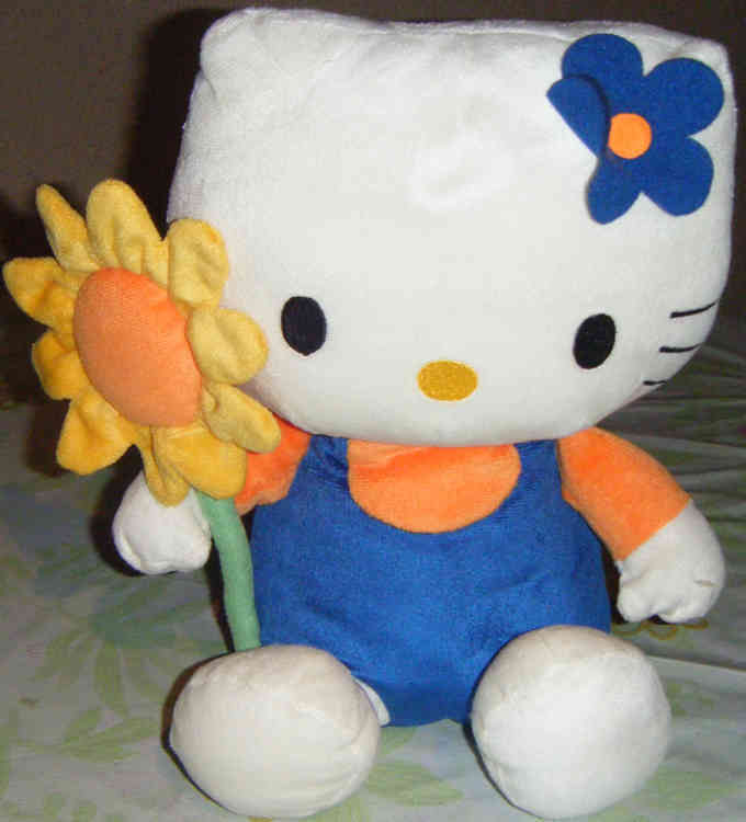 Peluche Kitty Nuevo Mediano.