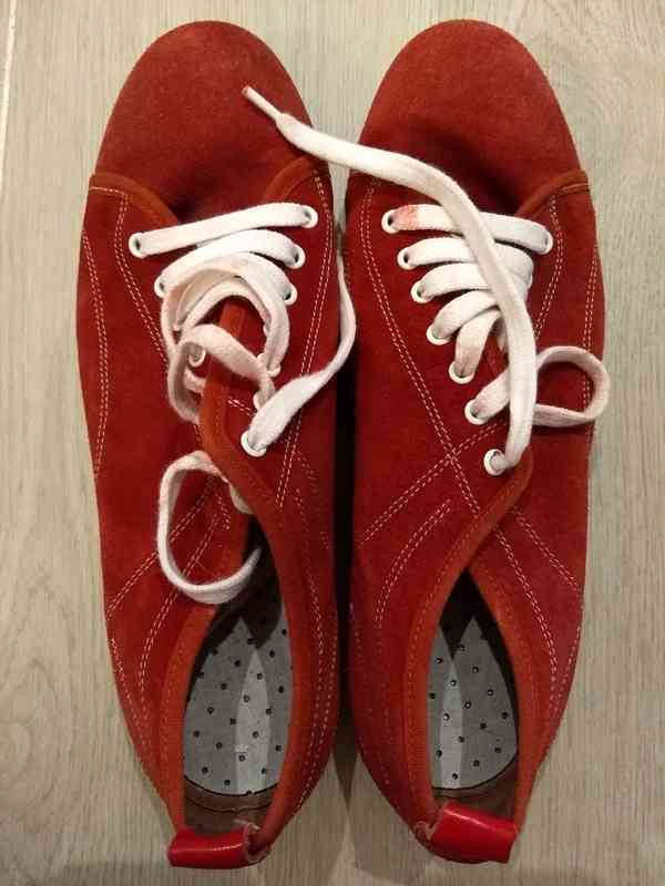 Zapatos rojos (Talla 43)