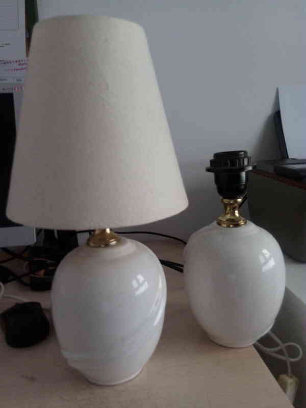 2 lámparas de mesilla