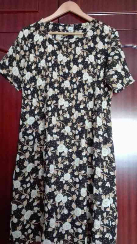 Vestido de flores. Talla XL(cata15)