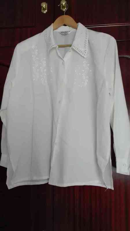 Camisa blanca, manga larga, Talla XL- XXL(cata15)