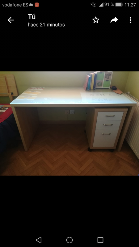 Mesa y estanteria. Recogida HOY