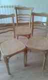 Regalo 3 sillas restauradas de madera (una un poco rota)