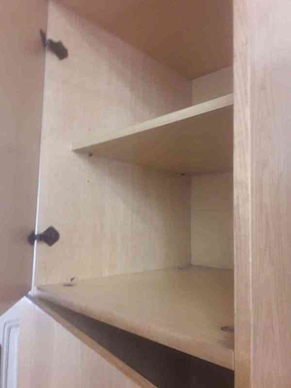 Armario madera dos puertas