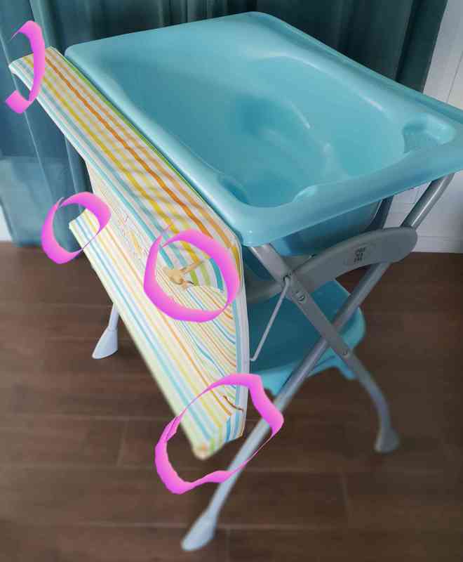  Bañera plegable con cambiador