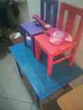 Mesa y dos sillas infantiles 