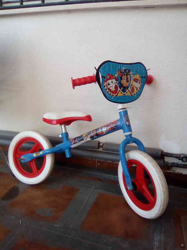 Bicicleta sin pedales