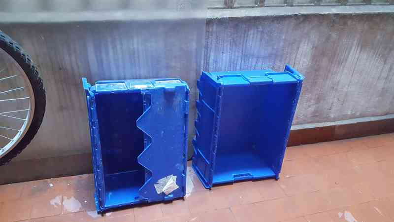 Cajas plastico Azules