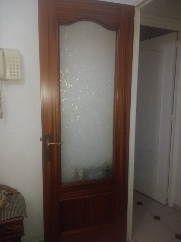 Regalo puerta de interior y colchon