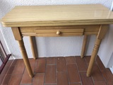 Mesa de cocina extensible de madera